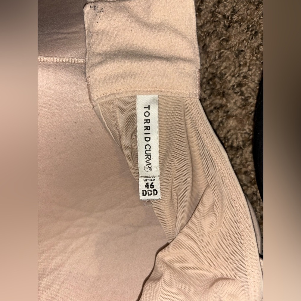 Torrid Bras - Picture 4 of 7